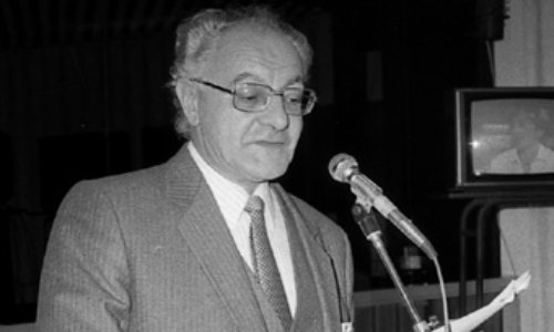 Donnons le nom de Roger COMBRISSON au théâtre de Corbeil-Essonnes