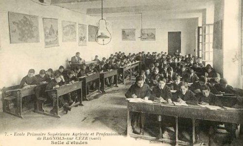 Mise en ligne des archives du Gard attendue par tous les généalogistes.