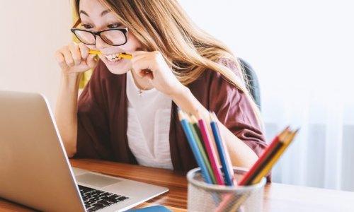 Nous pouvons aider nos ENFANTS : préférons-nous qu’ils écrivent ESCHSCHOLZIA ou ESKOLZIA? Apprentissage de l'orthographe facilité.