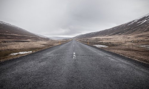 Non au remplacement des bas cotés qui bordent les routes par des « Caniveaux Fossés »