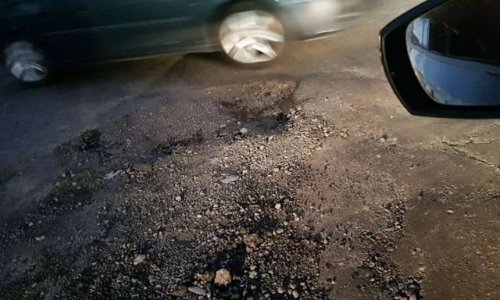 Pour que les routes soient entretenues et réparées à Saint-André (974)