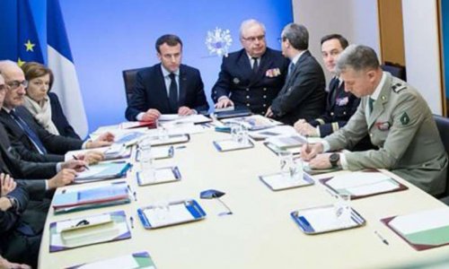 Destitution d'Emmanuel Macron suite à une intervention militaire illégale en Syrie