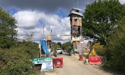 Un Etat libre dans un Etat.