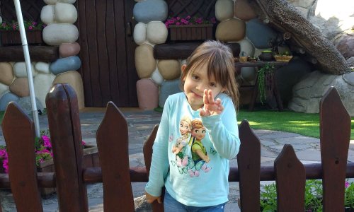 Une école pour Charline