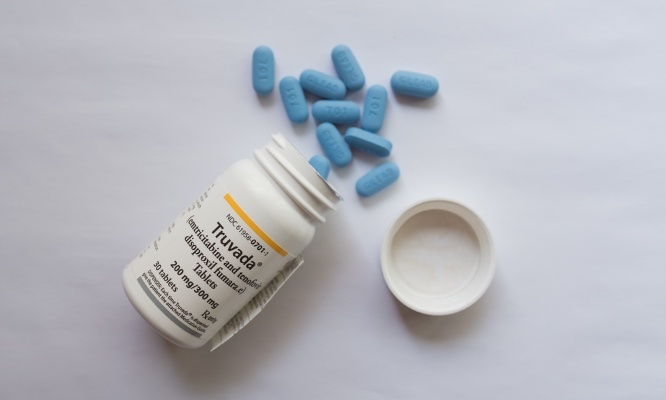 Pour la suppression des affiches de promotion du médicament TRUVADA, PREP (et ses génériques ) !