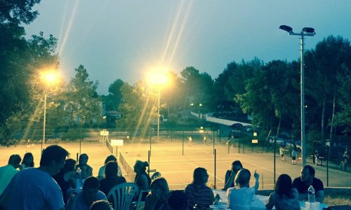 Contre la suppression des Tennis de Clamarquier pour en faire une zone urbaine