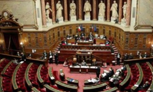 E. Macron devant la commission de l'Assemblée