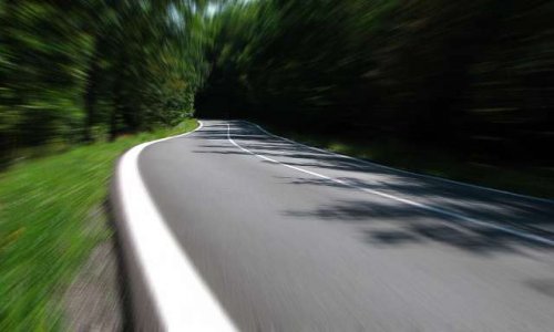 Contre l'abaissement de la vitesse sur l'A8 à 90 km/h