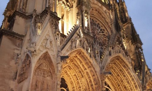 Série télé Cameron Black