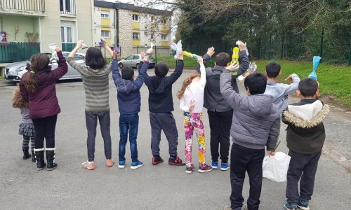 Pétition contre le refus d'organiser des vides greniers et prêts de salles opposé à la l'Association F.G