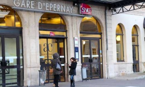 Non à la suppression du TER 833623 !