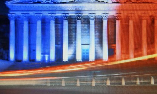 Demandons le renouvellement de l'Assemblée nationale à mi-mandat Présidentiel