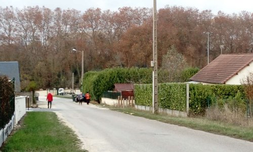 NON &agrave; l'implantation Antenne Relais Mobile Gazelec Quartier Vauvert Danjon Bourges