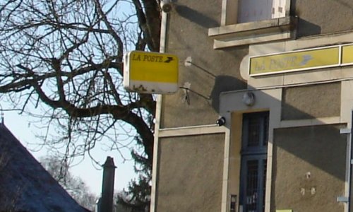 Non à la fermeture de la poste de Canet (34800 )