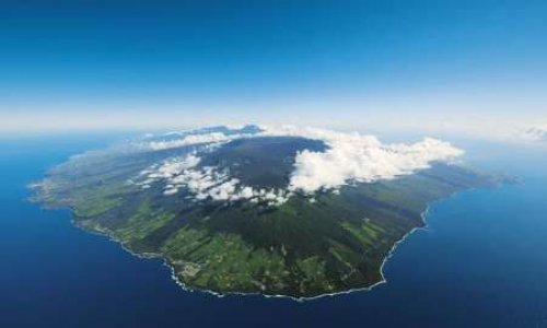 CONTRE LA VIE CHER A LA REUNION