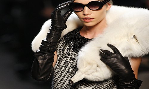 COUTURIERS, INSPIREZ-VOUS D'AUTRES MOYENS QUE LE SACRIFICE D'ANIMAUX !