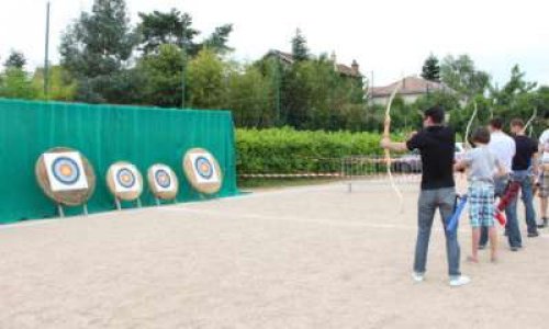 Redonner à Mme Mezzalira son poste de responsable du service des sports à la mairie du Vésinet