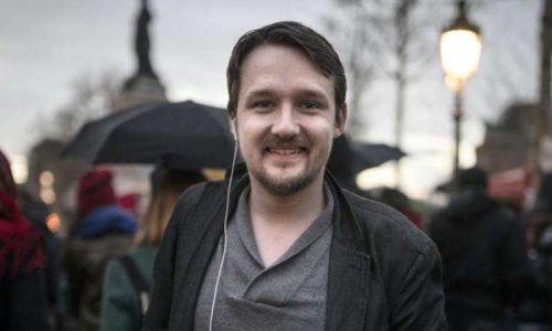 Pour la médaille du mérite à Rémy journaliste de BRUT