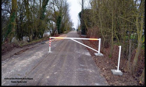 Non! Aux barrières pour les pêcheurs sur le domaine PUBLIC du CHER