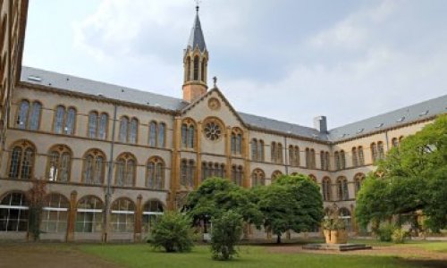 Pétition de soutiens aux élèves de terminales Es et leurs représentants au sujet des cours de SES