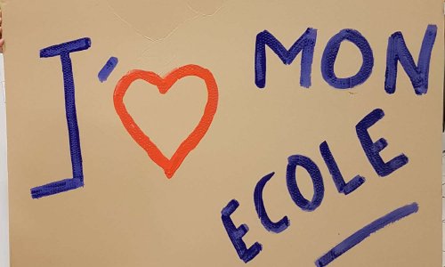 Non à la fermeture de classe école publique de Lalevade d' Ardèche