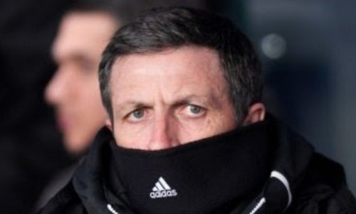 Pour la défense et le soutien de Thierry Laurey, entraineur du Racing Club de Strasbourg, harcelé par les journalistes et la commission de discipline suite à ses propos sur la blessure de Neymar Jr