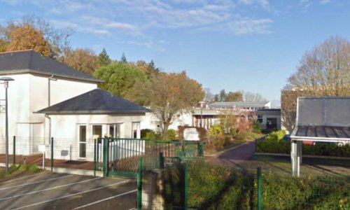 Contre la baisse de la dotation globale horaire et la fermeture de poste d'enseignant