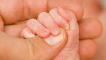 Pour que ma petite fille Angélyne née ce 27 juillet 2011 retrouve très vite sa maman