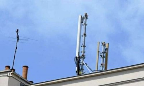 NON A L'ANTENNE AU MOULIN VERT 75014