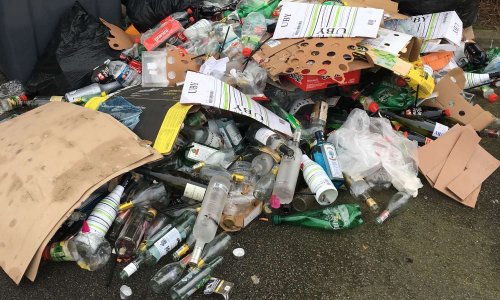 Non à une décharge publique au cœur d'une zone d'activités