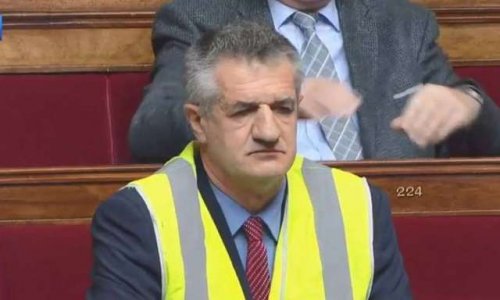 TOUS DERRIÈRE JEAN LASSALLE 