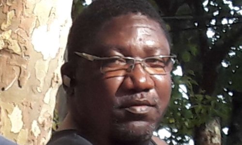 UNE CARTE DE SEJOUR POUR MAWUENA