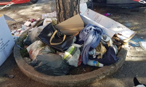 Décharge à ciel ouvert - Commerces St Isidore