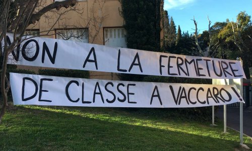 Contre la fermeture d'une classe à l'école VACCARO