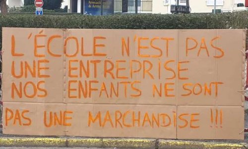 Ne touche pas à mon école de Vieux-Rouen-Sur-Bresle