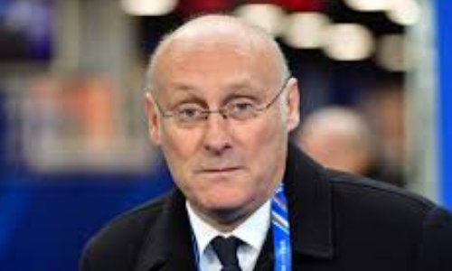 Pour que Bernard LAPORTE vienne au stadium voir le match Stade Toulousain - Clermont