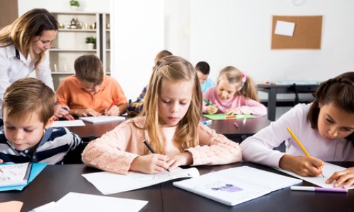 Non à la fermeture d'une classe à l'école Jules Ferry d'Alençon