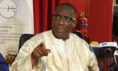 Pétition pour la démission de Cheikh Oumar Hann