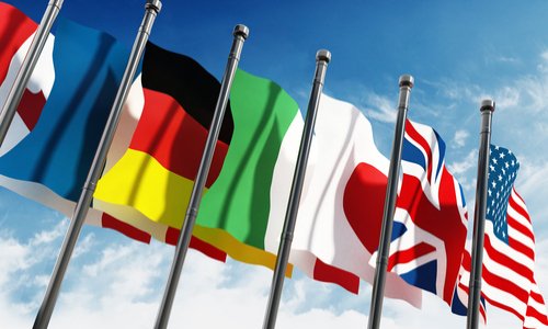 GJ: OUI!  G7: NON!!!