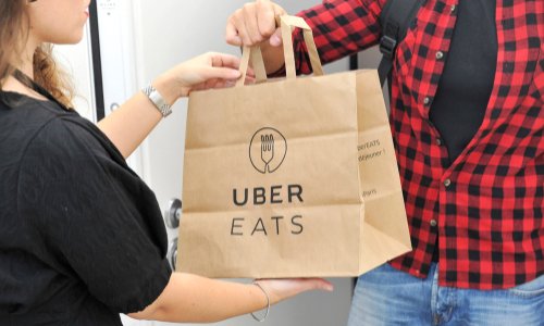 Pour disposer du service Uber Eats à saint Paul trois châteaux