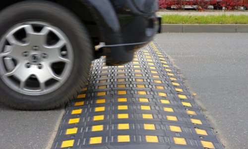 Pour la pose de ralentisseurs sur le chemin de concorde à Miramas