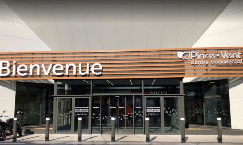 Les magasins CARREFOUR doivent respecter les handicapés et ne pas les considérer du bétail qu’il faut parquer !