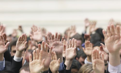 Mettre fin immédiatement à un déni de démocratie évident et éminemment dangereux