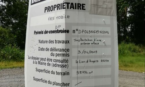 Non à l'implantation d'une antenne relais près du collège Val d'oudon au Lion d'Angers