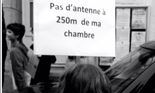 NON À L'INSTALLATION D'ANTENNES RELAIS A PROXIMITE DES QUARTIERS DU LEZ ET KERFEUNTEUNIOU LA ROCHE MAURICE