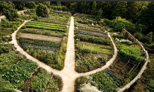 UNE BRETAGNE PERMACOLE STOP A L'URBANISATION FOLLE