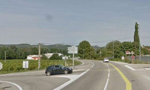 Demande de mise en place d'un rond-point ou autre aménagement routier au carrefour D6 / D143 (carrefour de Donnat-Combes /D6)