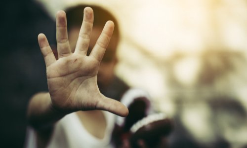 Pour que les violences sur mineurs soient reconnues à tous les âges de l'enfant, avec ou sans signes physiques