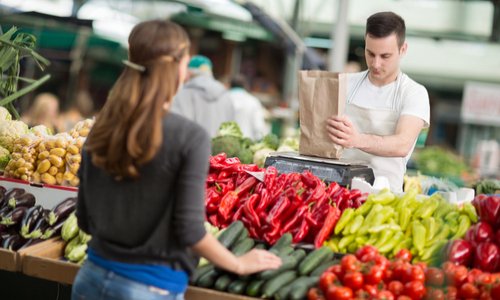Soutien à un primeur qui a été viré du marché pour des raisons non valables.