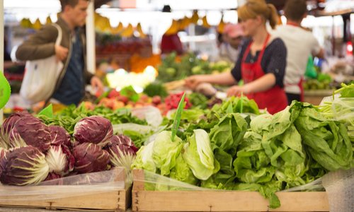 Marché d'été dimanche à Saint Ambroix